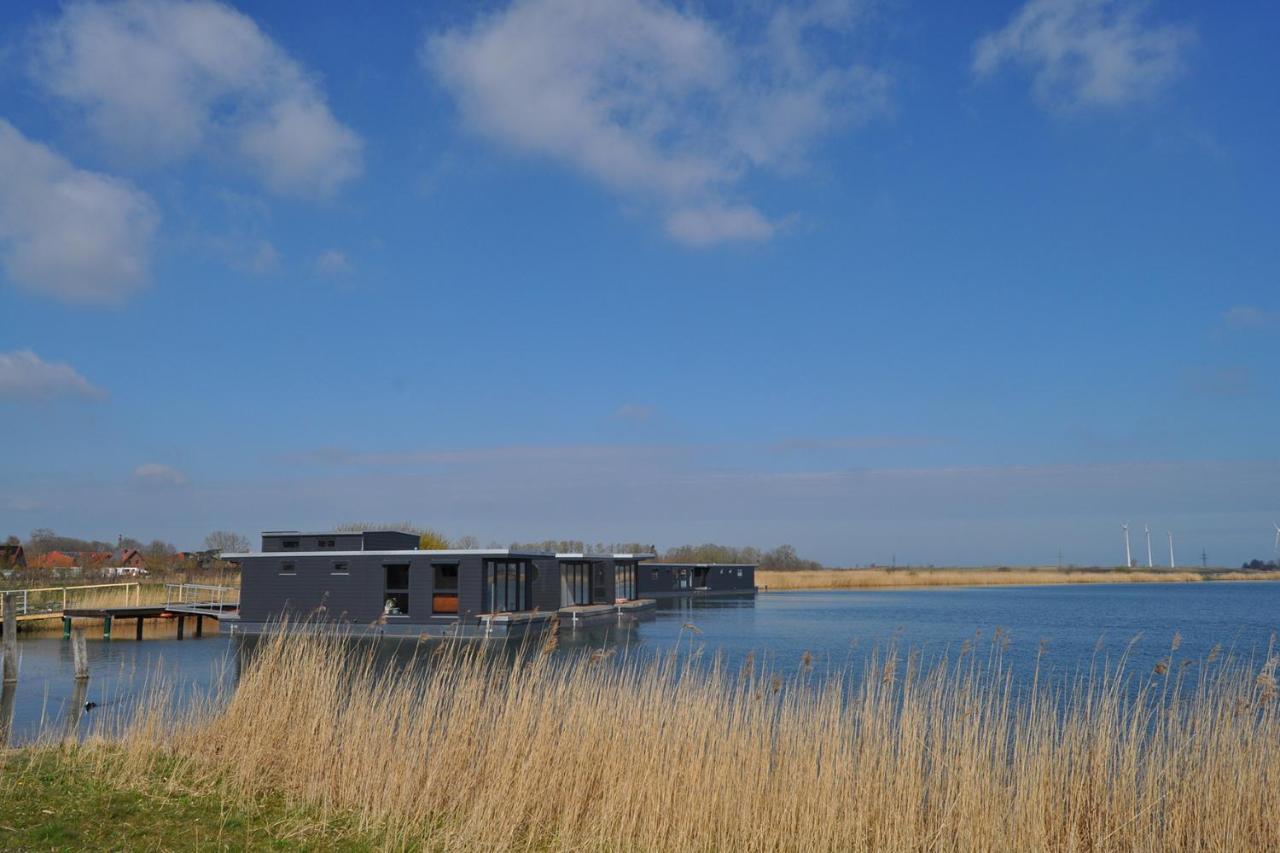 Hausboot Der Frieslaender Im Wangermeer 西里格 外观 照片